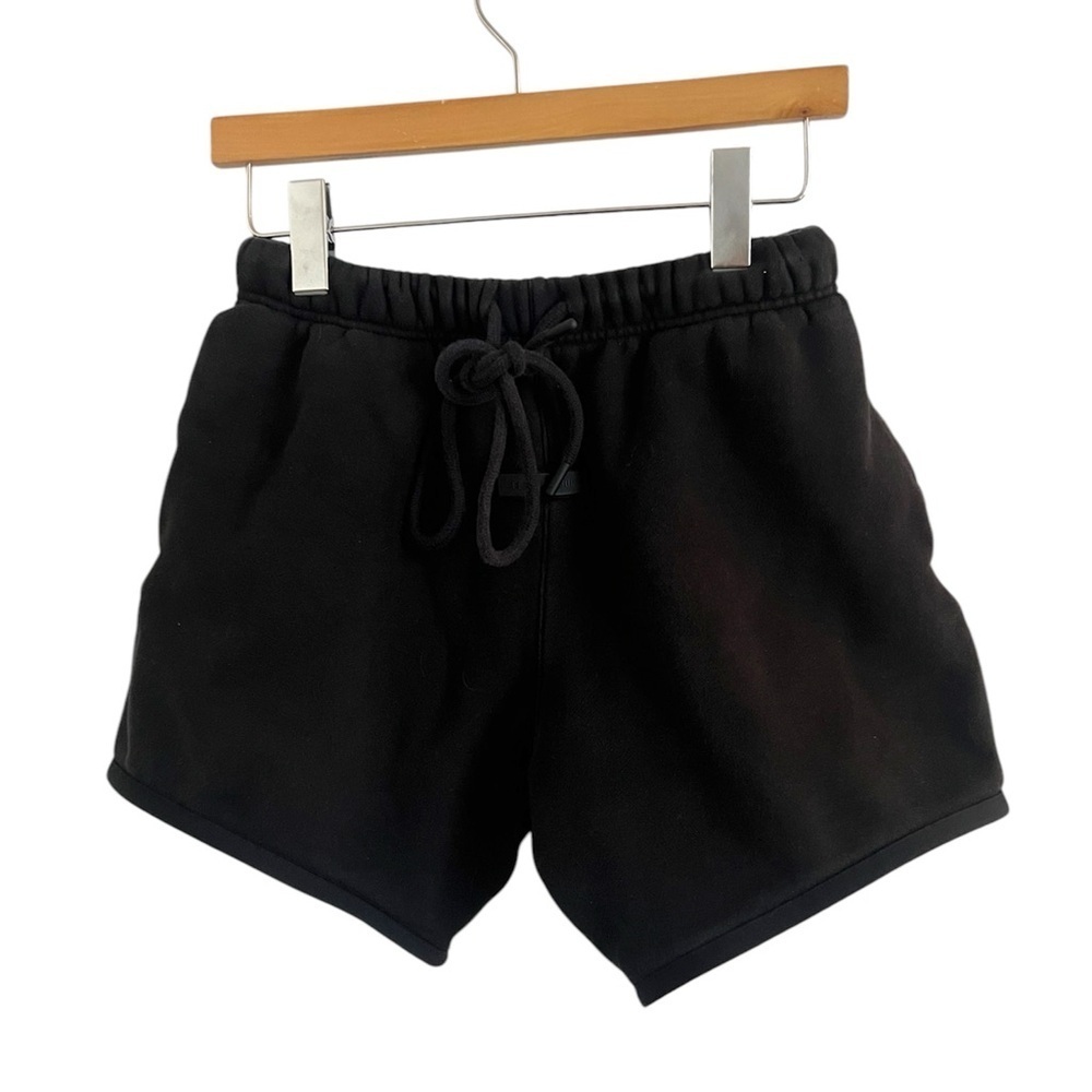 Essentials Fear of God Shorts, size XS